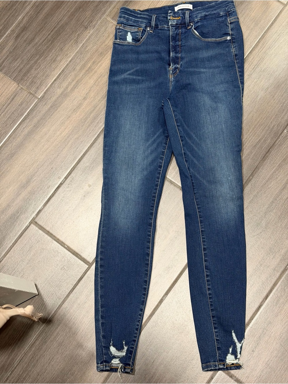 Good American Dark Blue Skinny Jeans with Ankle Distress